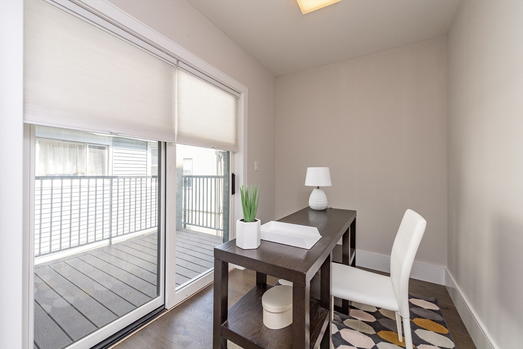 214 Market Street 201