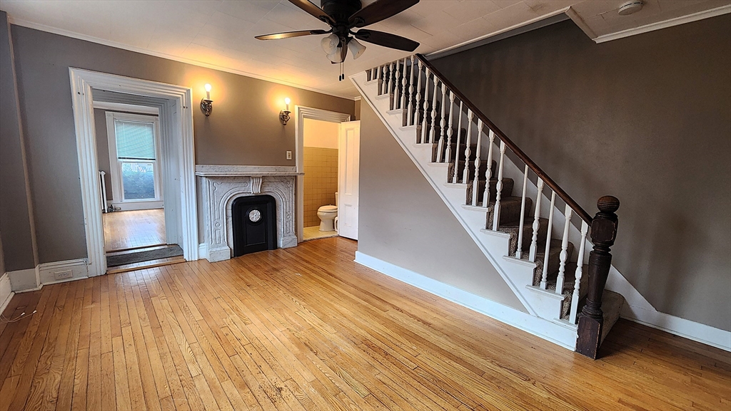 42 South Main St Right