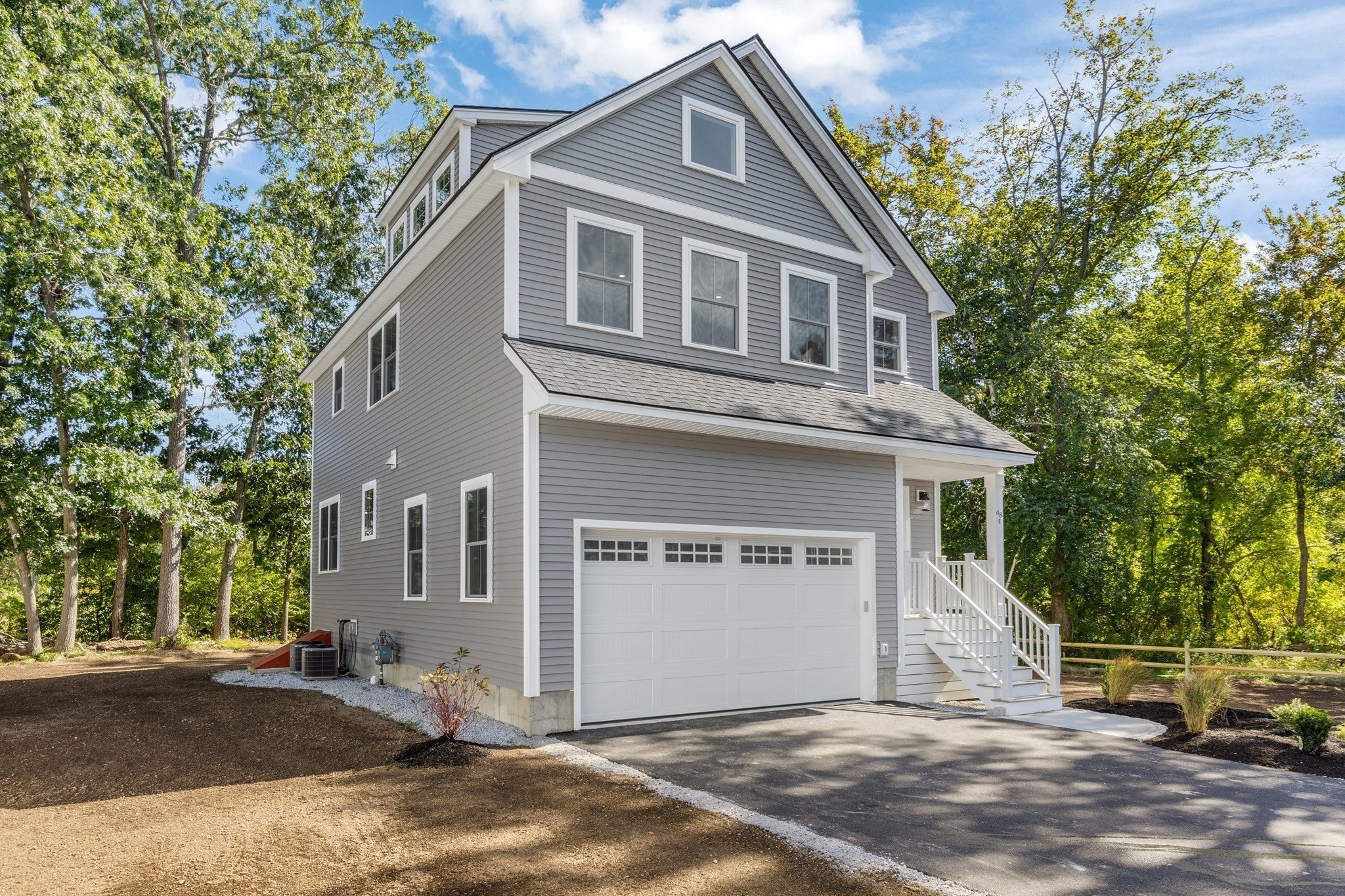 48 Beach Rd C