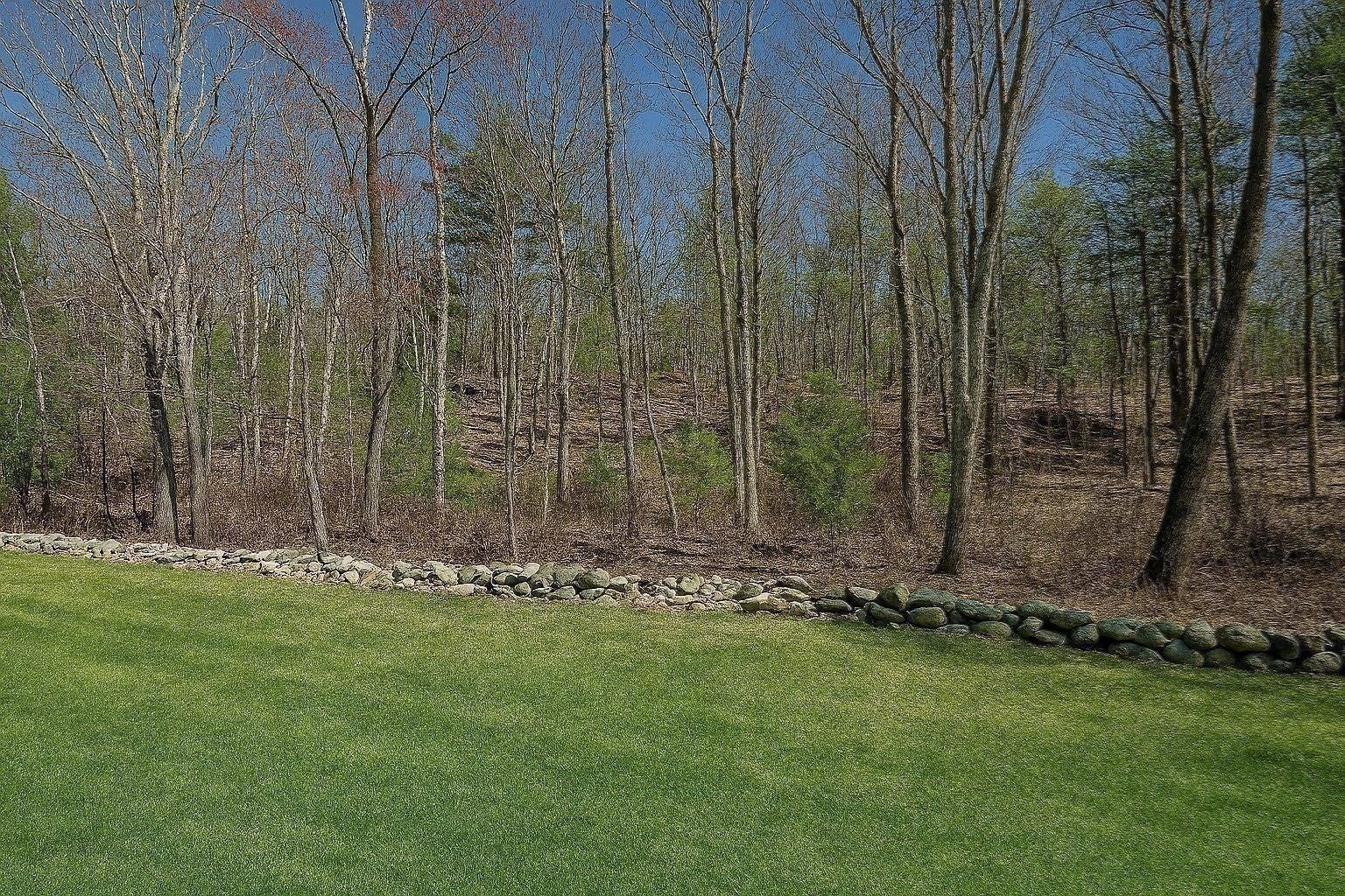 195 Lower Gore Rd, Webster, MA Photo #21