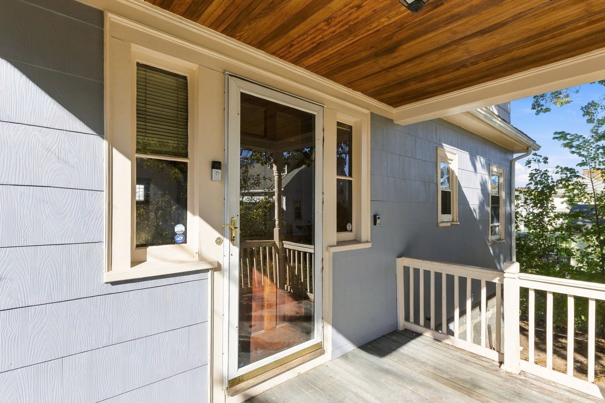 166 Everett St