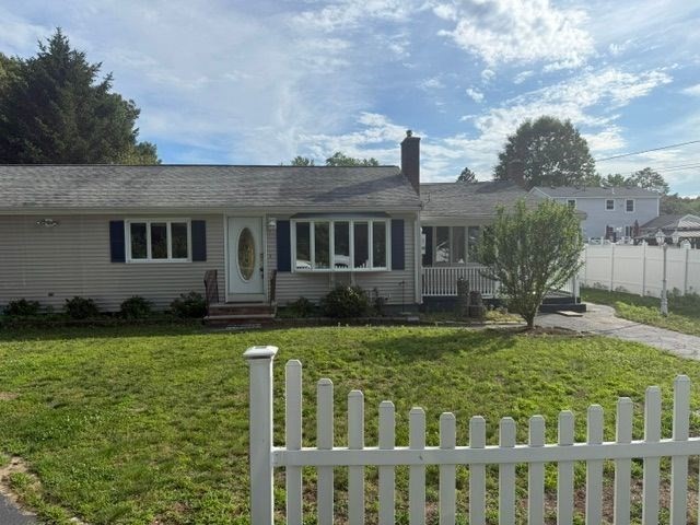 93 Golf Ave