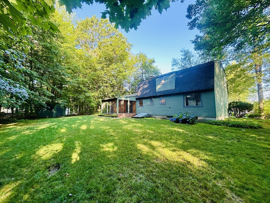 53 Appletree Ln