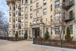 Click for 1111 Boylston St #1B, Boston, MA slideshow
