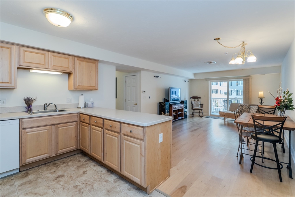 25 Greenleaves Drive 520