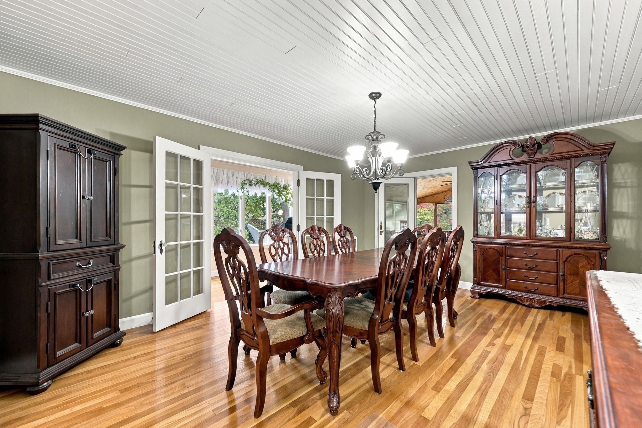 670 Amherst Rd, Granby, MA Photo #11