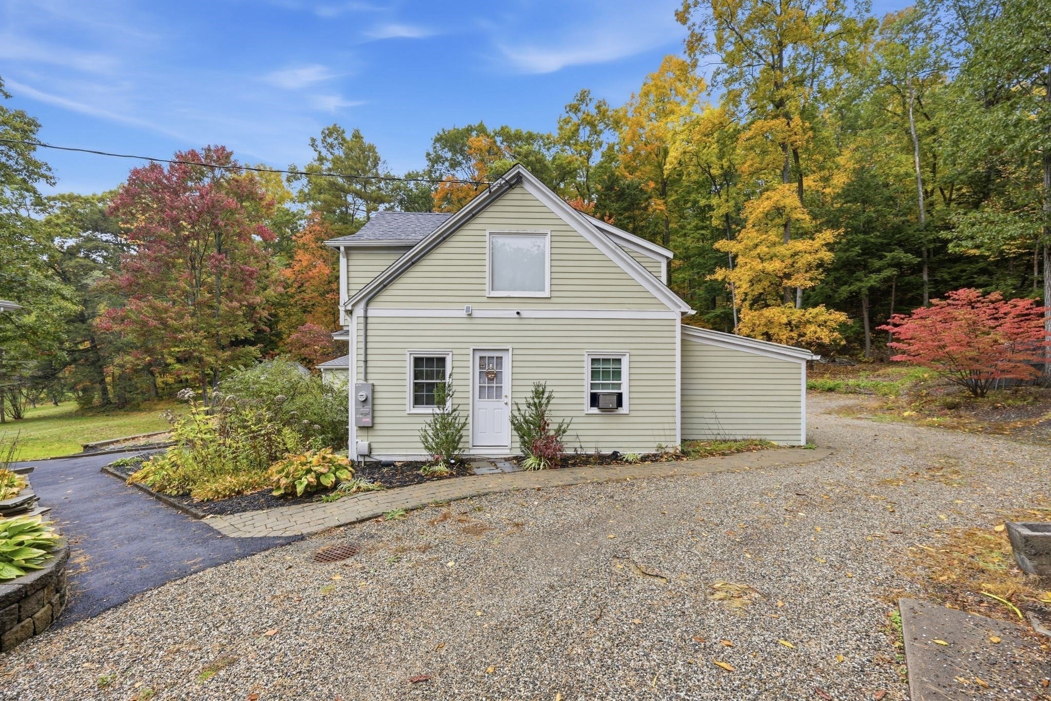 670 Amherst Rd, Granby, MA Photo #41