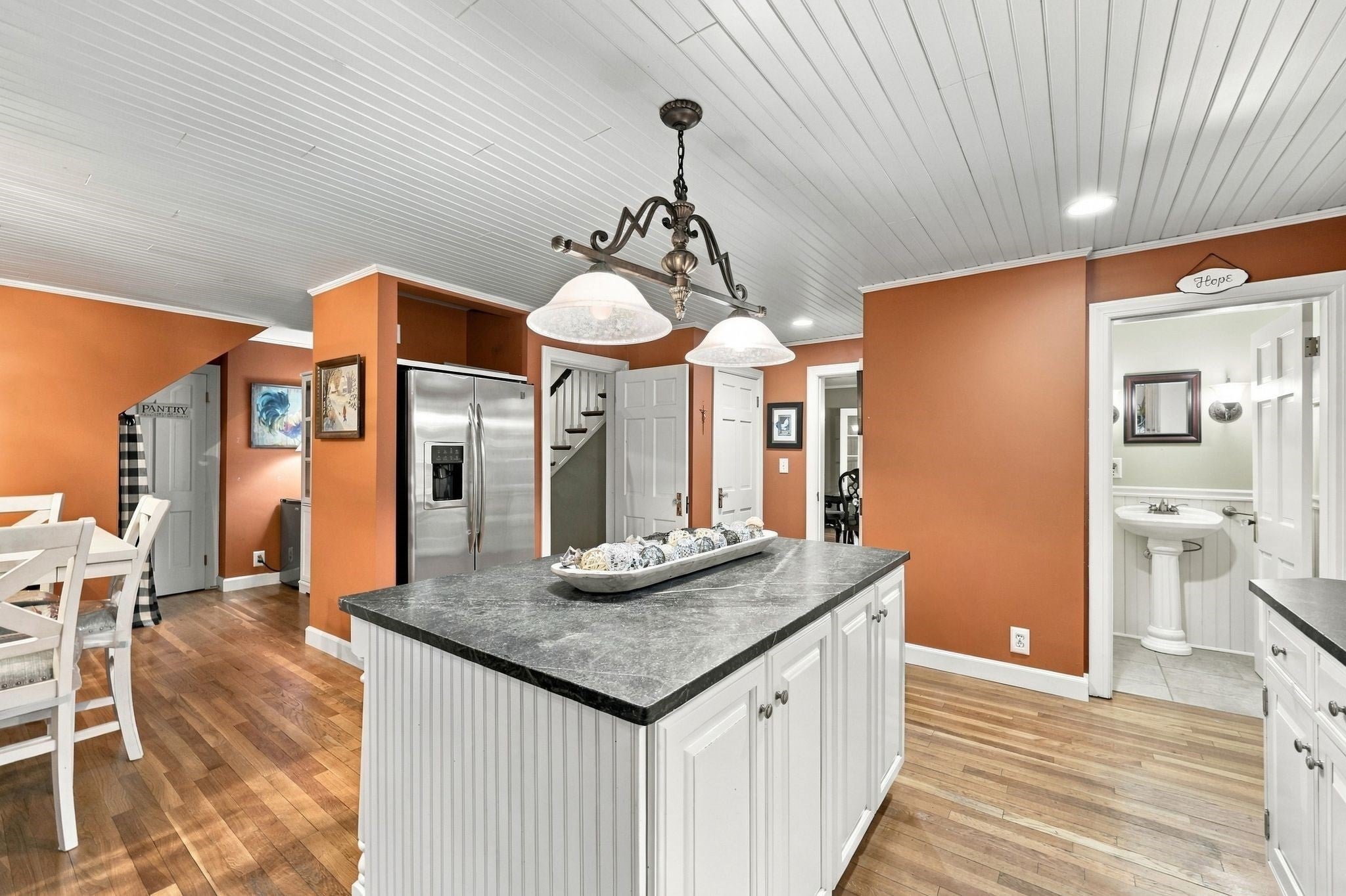 670 Amherst Rd, Granby, MA Photo #8