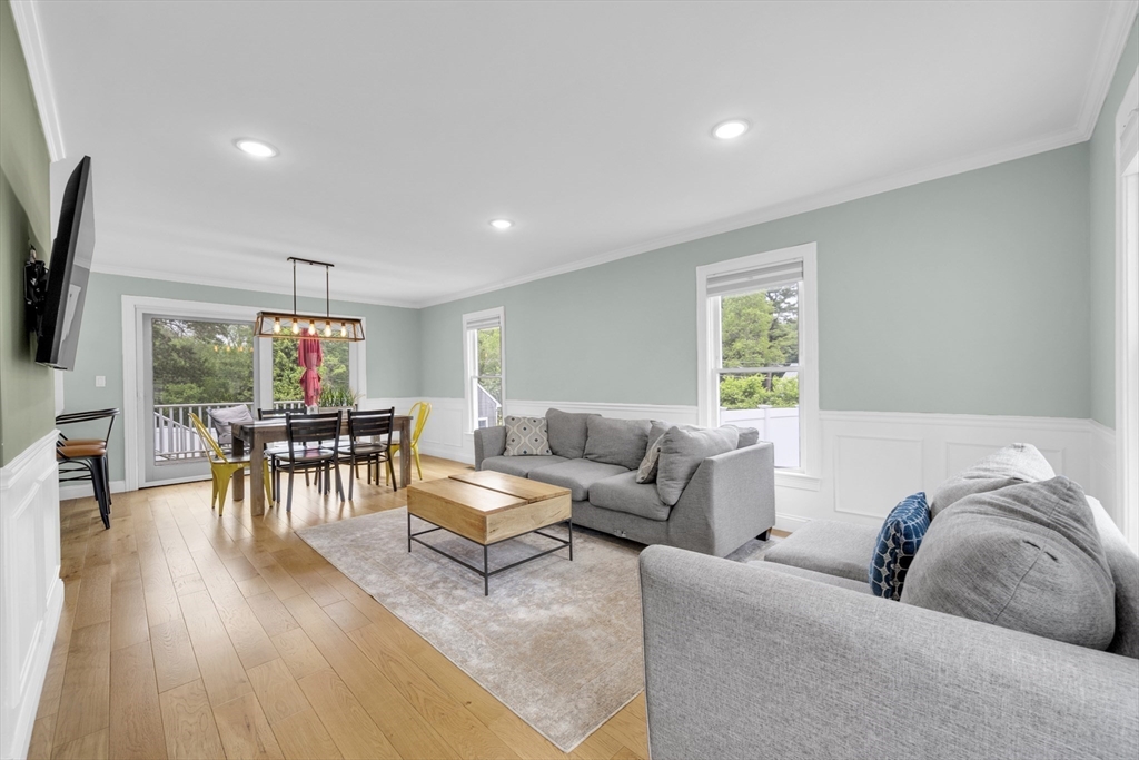 26 Woodbine Street