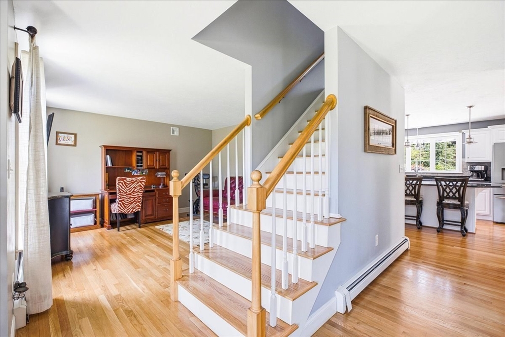 37 Wyndemere Ct