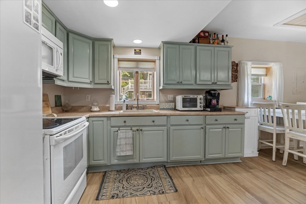 15 Charles St, Lakeville, MA, 15 Charles St, Lakeville, MA Photo #7