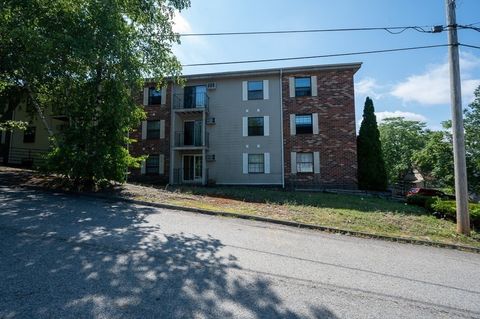 10 Hemans Street 13 Worcester MA 01605