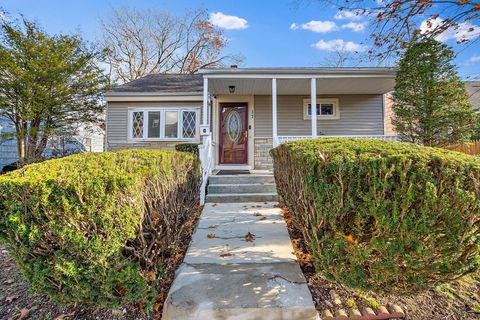 32 Violet St Boston MA 02126