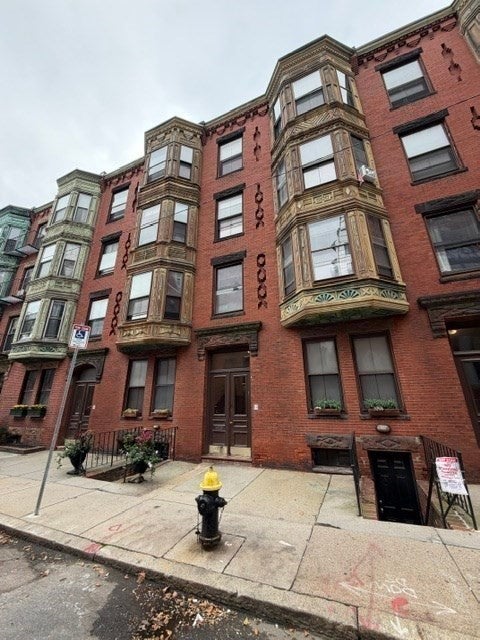 16 Isabella ST #2, Boston, MA Photo #15