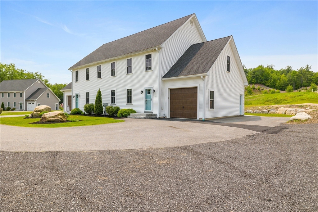 194 Narrows Rd B