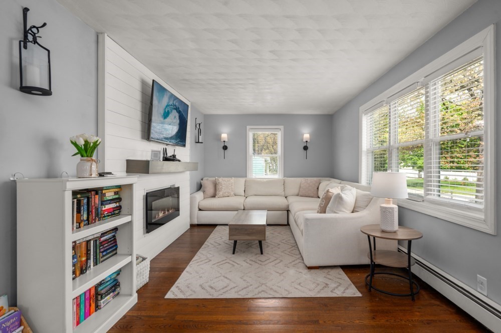 497 Foster Rd