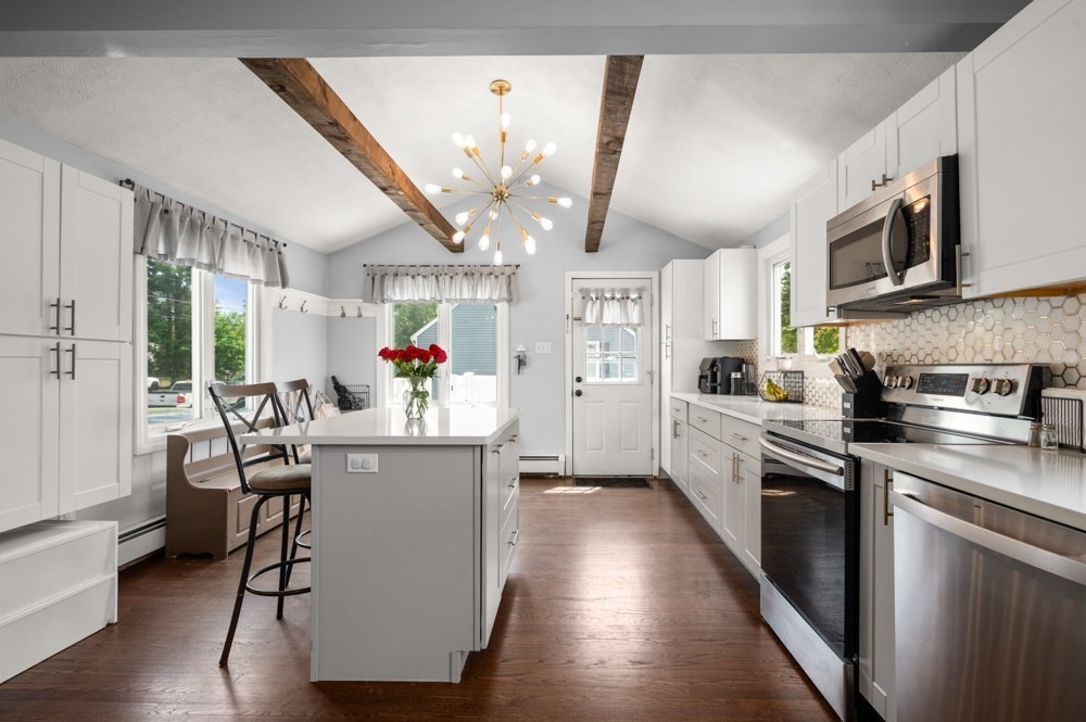 497 Foster Rd, Tewksbury, MA Photo #9