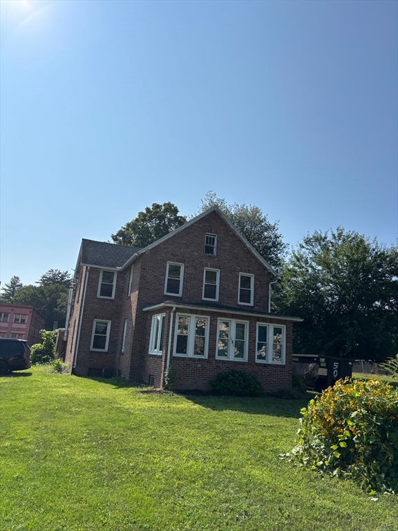 456 Granby Rd