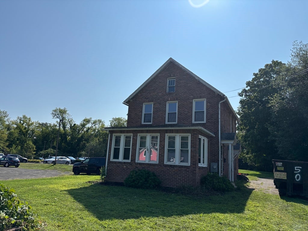 456 Granby Rd