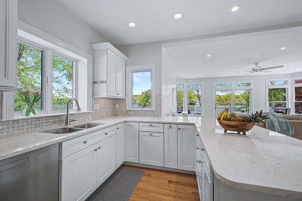 67 Oakhurst Rd, Hopkinton, MA Photo #6