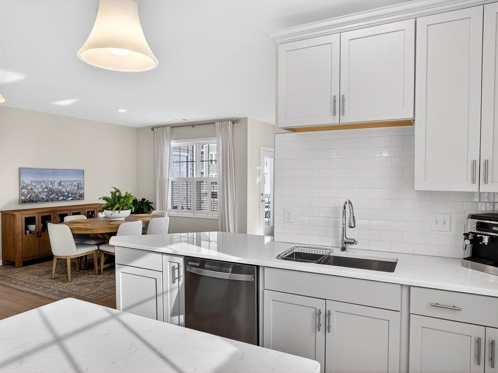4 Peters Farm Way #206, Westborough, MA Photo #10