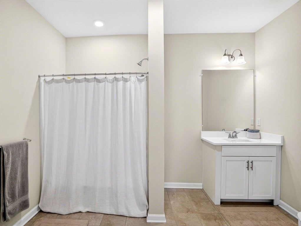 4 Peters Farm Way #206, Westborough, MA Photo #17