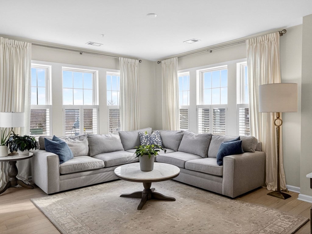 4 Peters Farm Way #206, Westborough, MA Photo #13