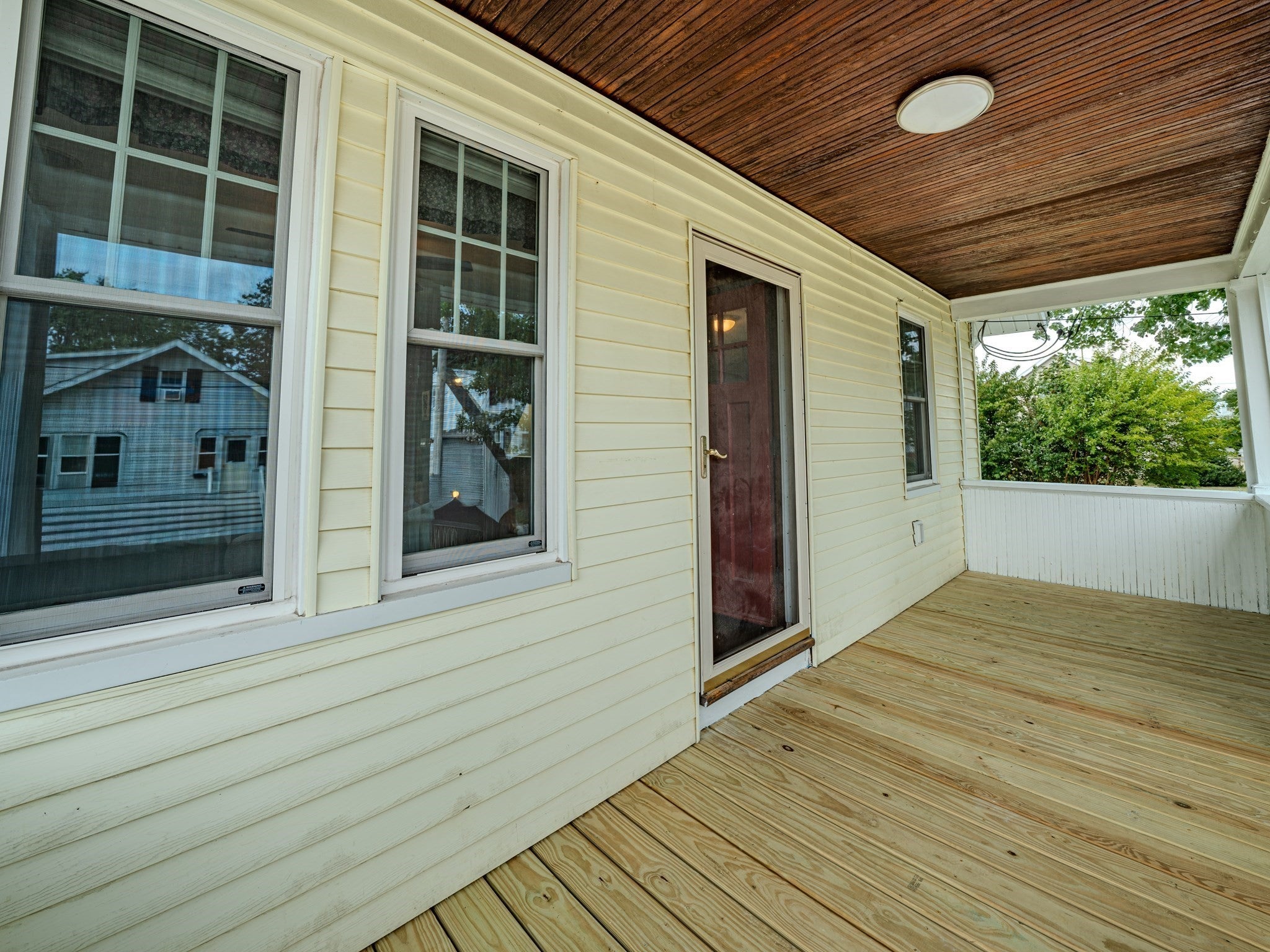 23 Henry St