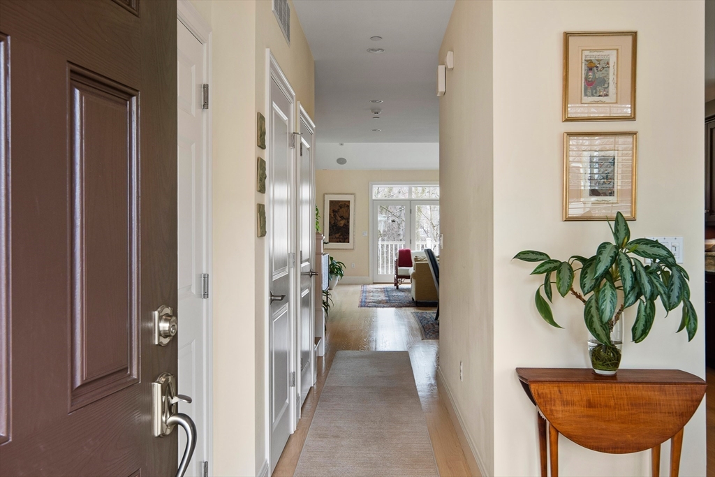 10 Graystone Cir 10