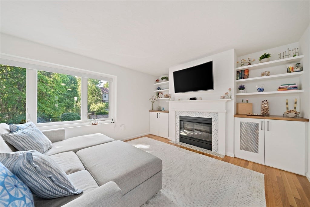 36 Maple St #36, Canton, MA, 36 Maple St #36, Canton, MA Photo #10