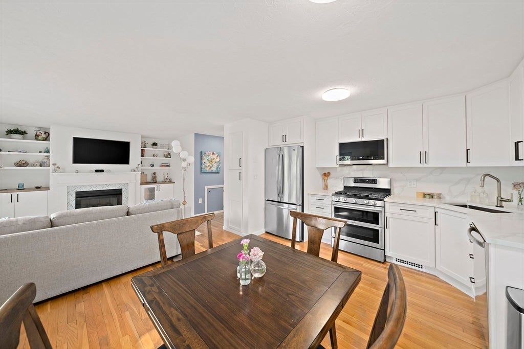 36 Maple St #36, Canton, MA, 36 Maple St #36, Canton, MA Photo #5