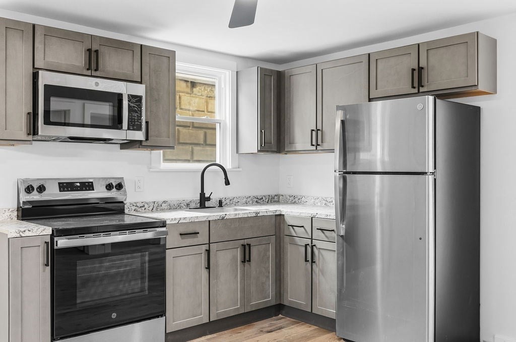 734-738 Brock Ave