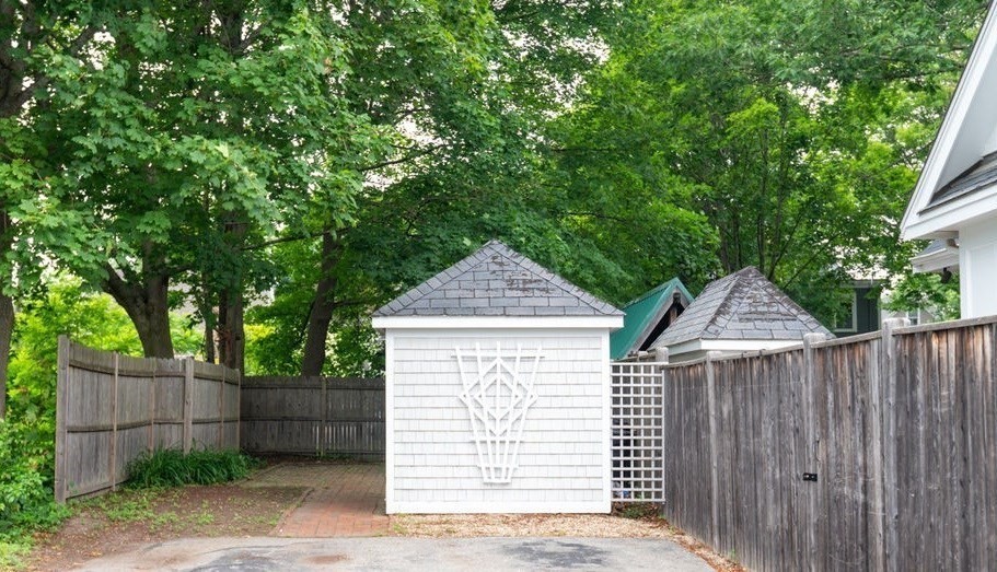 30 Oakland Street 2