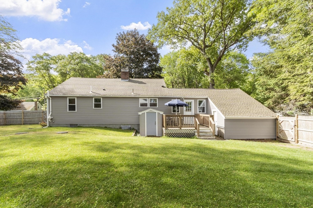 15 Suncrest Ave