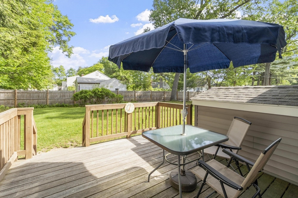15 Suncrest Ave
