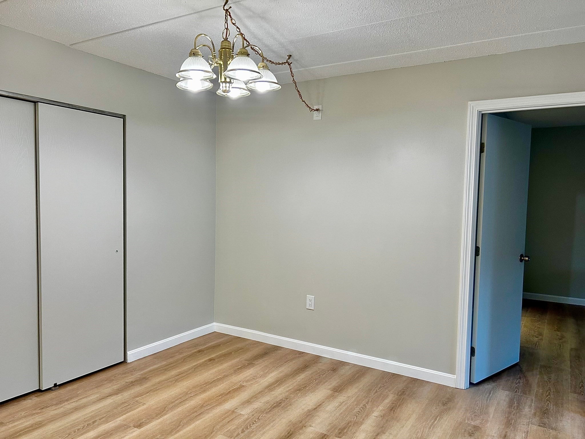 137 Franklin St #304, Stoneham, MA, 137 Franklin St #304, Stoneham, MA Photo #12