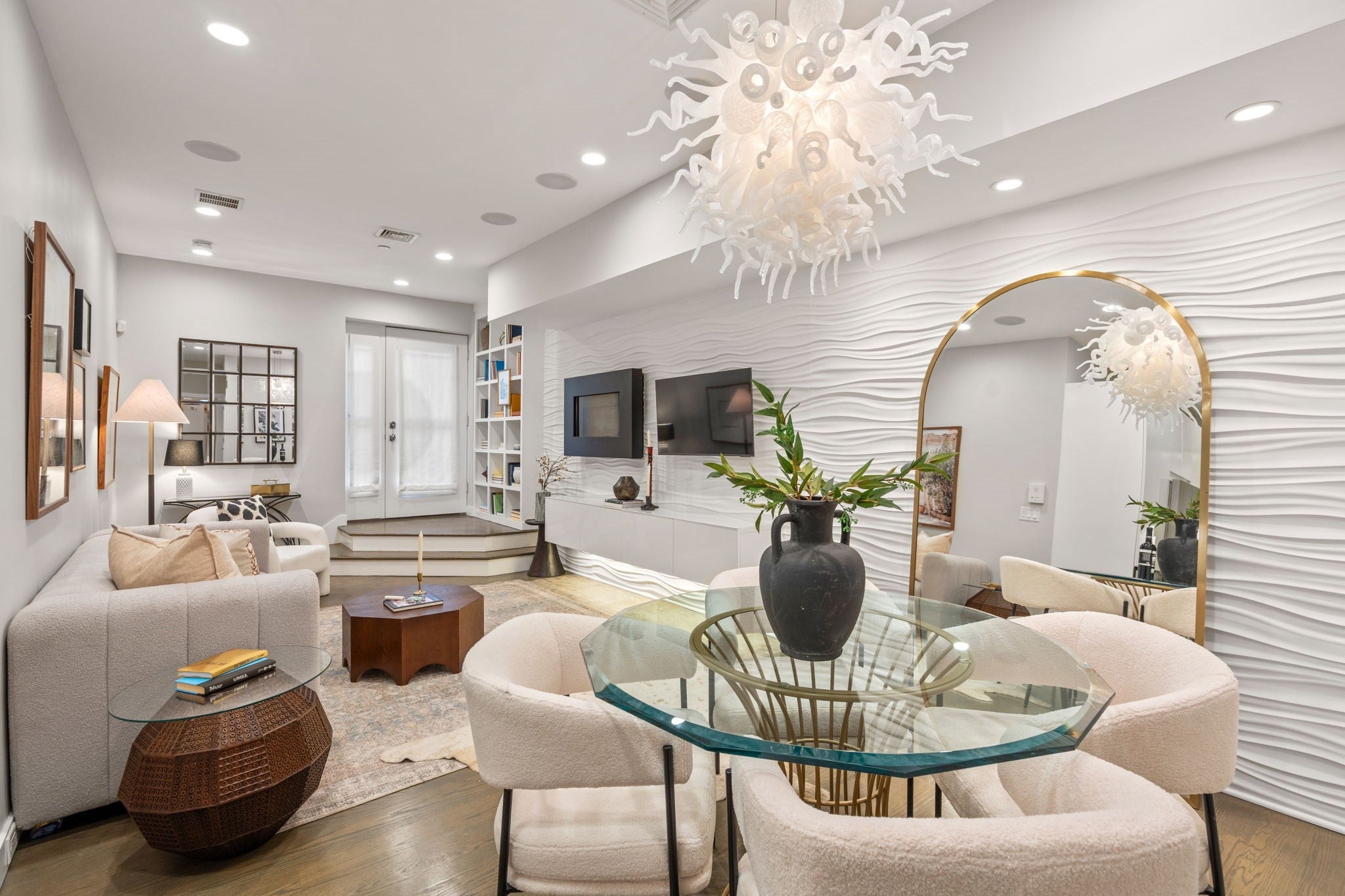 341 Marlborough Street 1