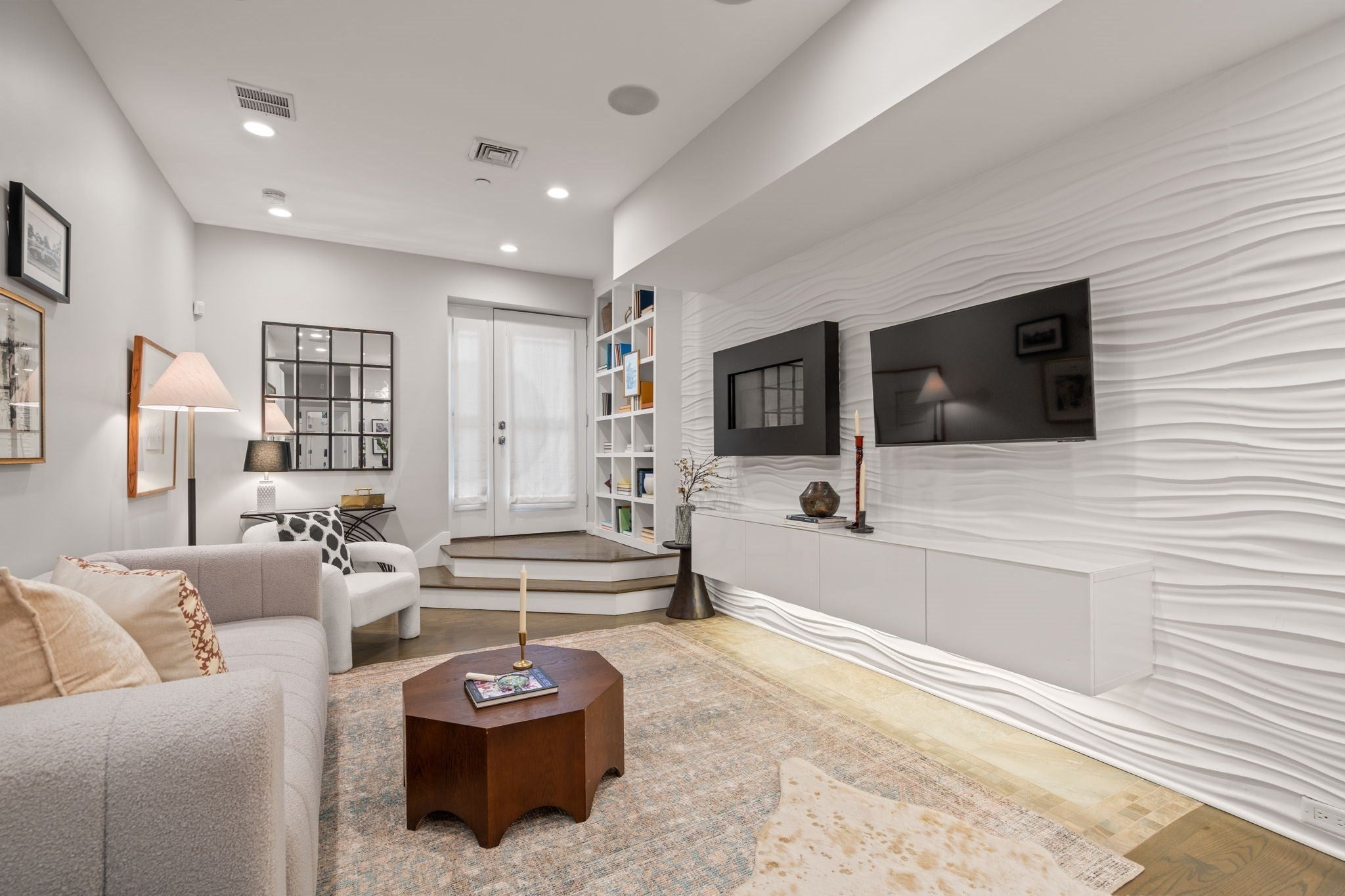 341 Marlborough Street 1