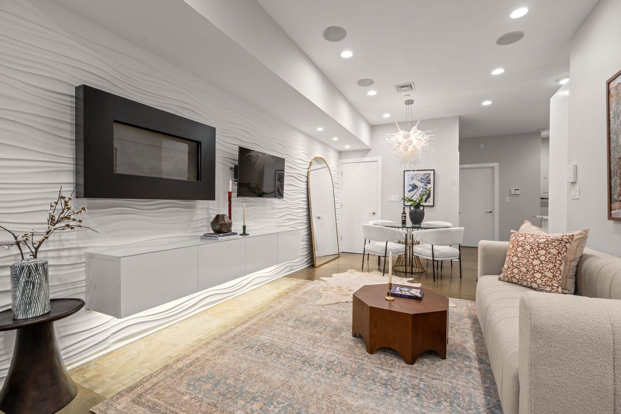 341 Marlborough Street 1