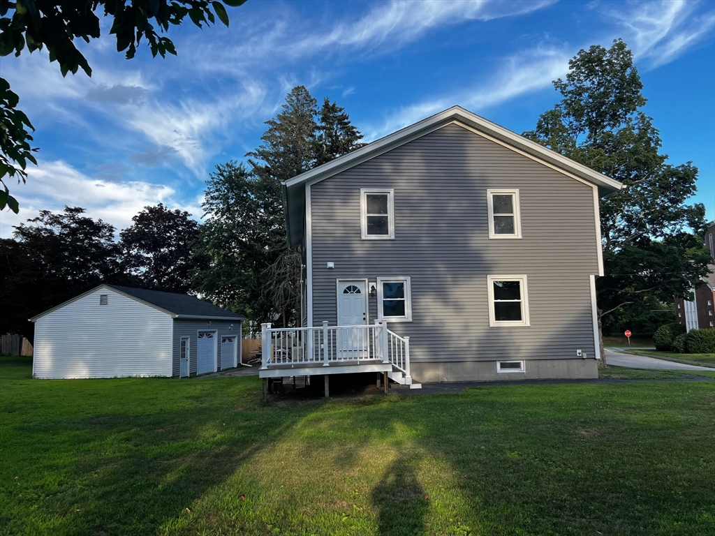 9 Homestead Ave