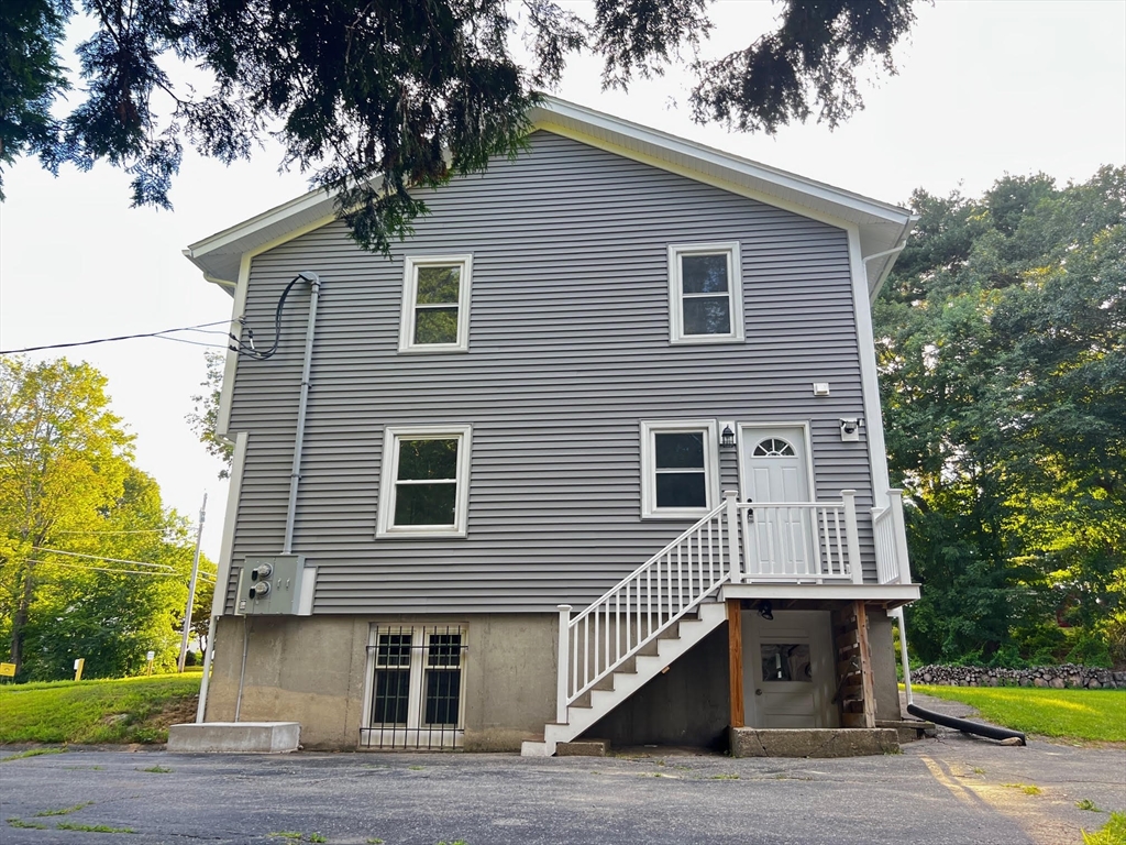 9 Homestead Ave