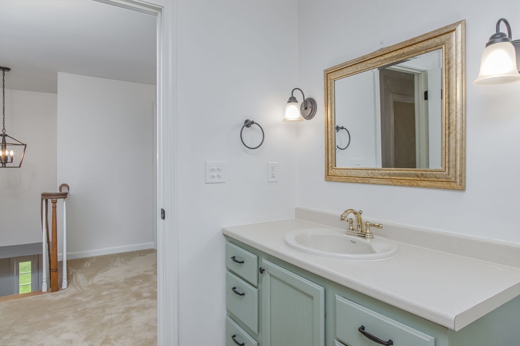 118 Lawrence St, Pepperell, MA Photo #31
