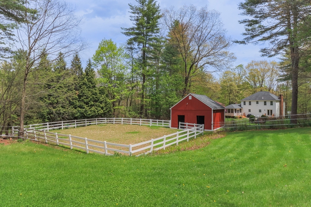 118 Lawrence St, Pepperell, MA Photo #7