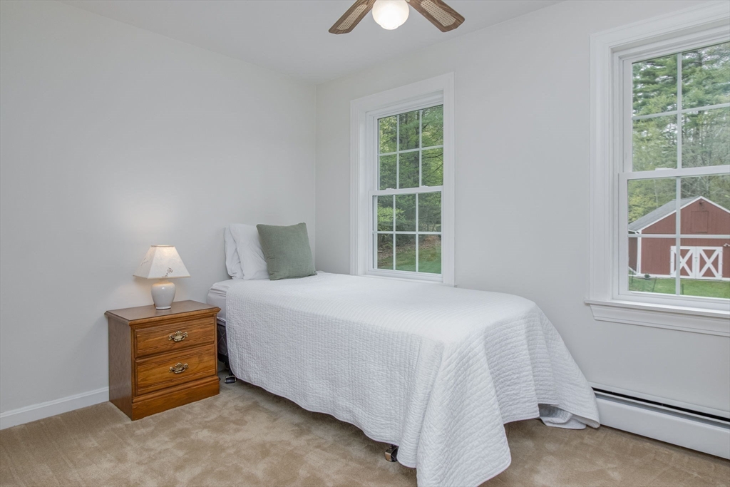118 Lawrence St, Pepperell, MA Photo #28