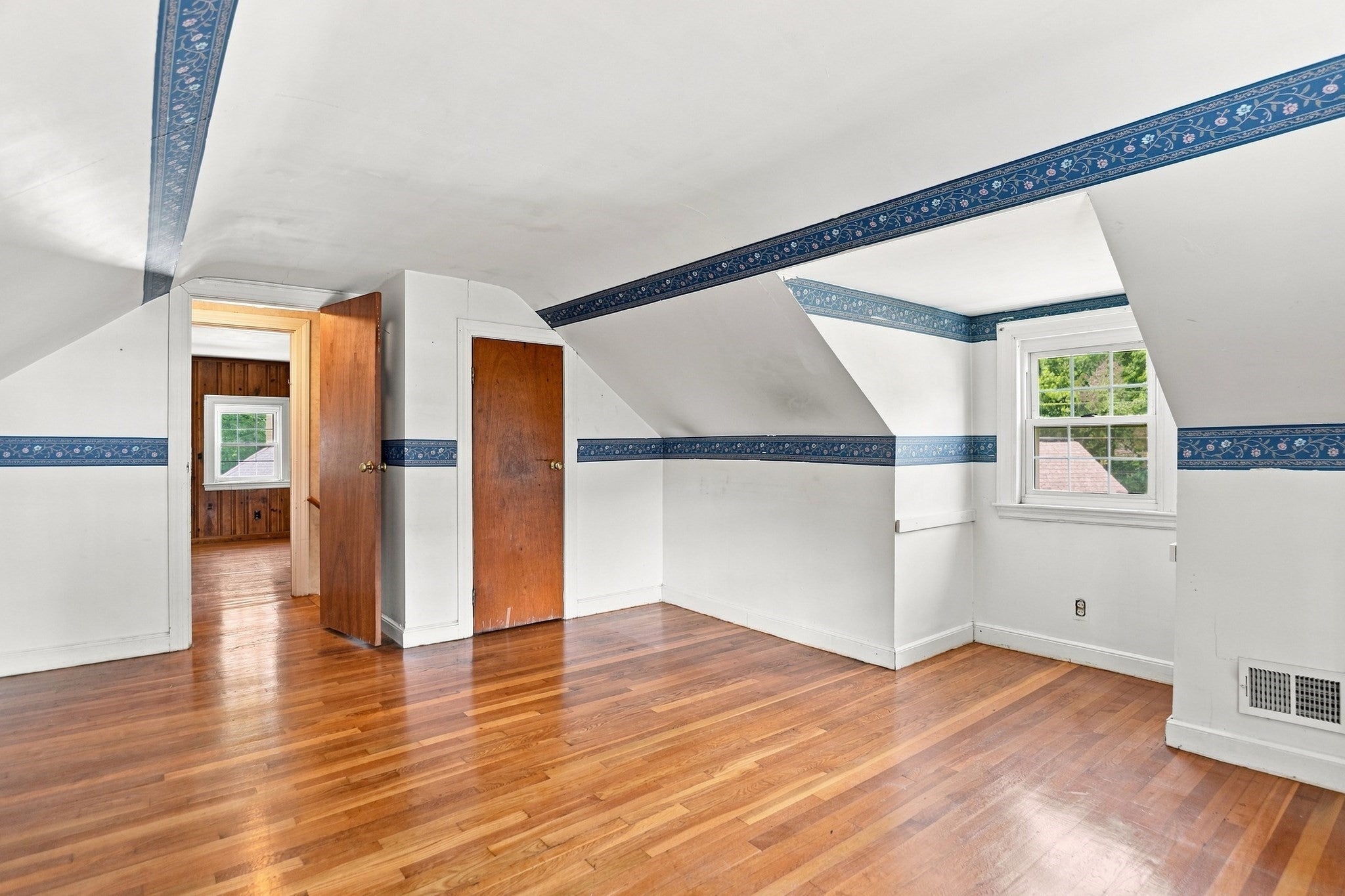 23 Mayflower Road, Woburn, MA, 23 Mayflower Road, Woburn, MA Photo #21