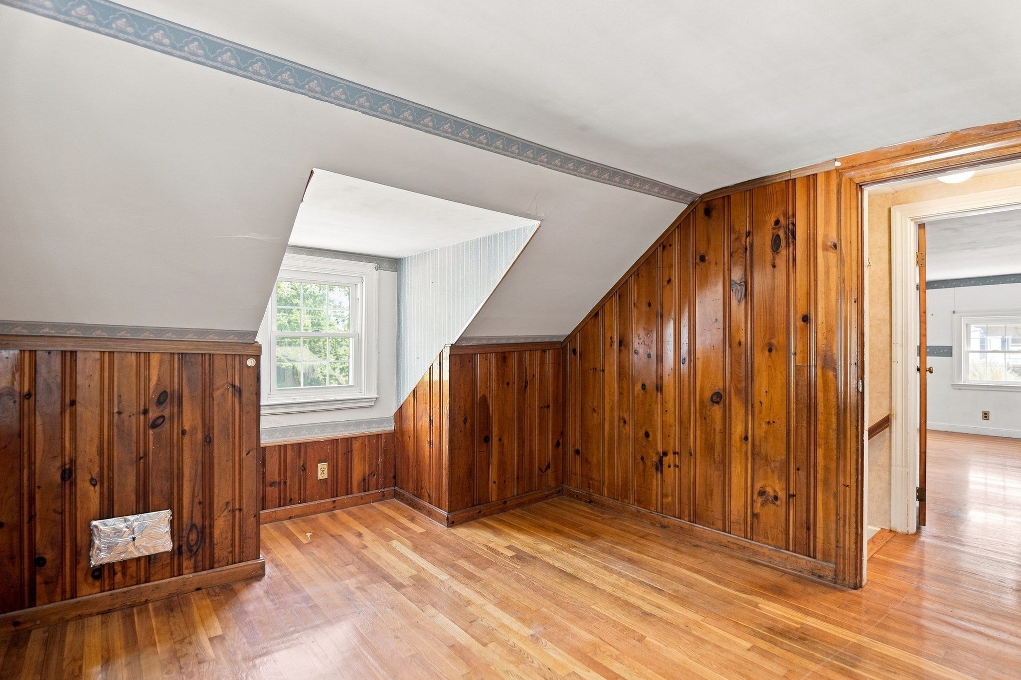 23 Mayflower Road, Woburn, MA, 23 Mayflower Road, Woburn, MA Photo #23