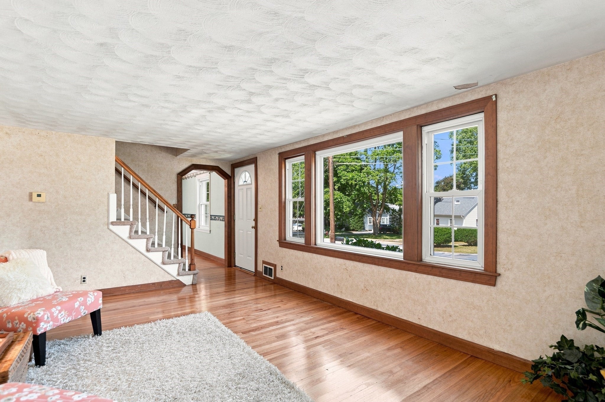 23 Mayflower Road, Woburn, MA, 23 Mayflower Road, Woburn, MA Photo #5