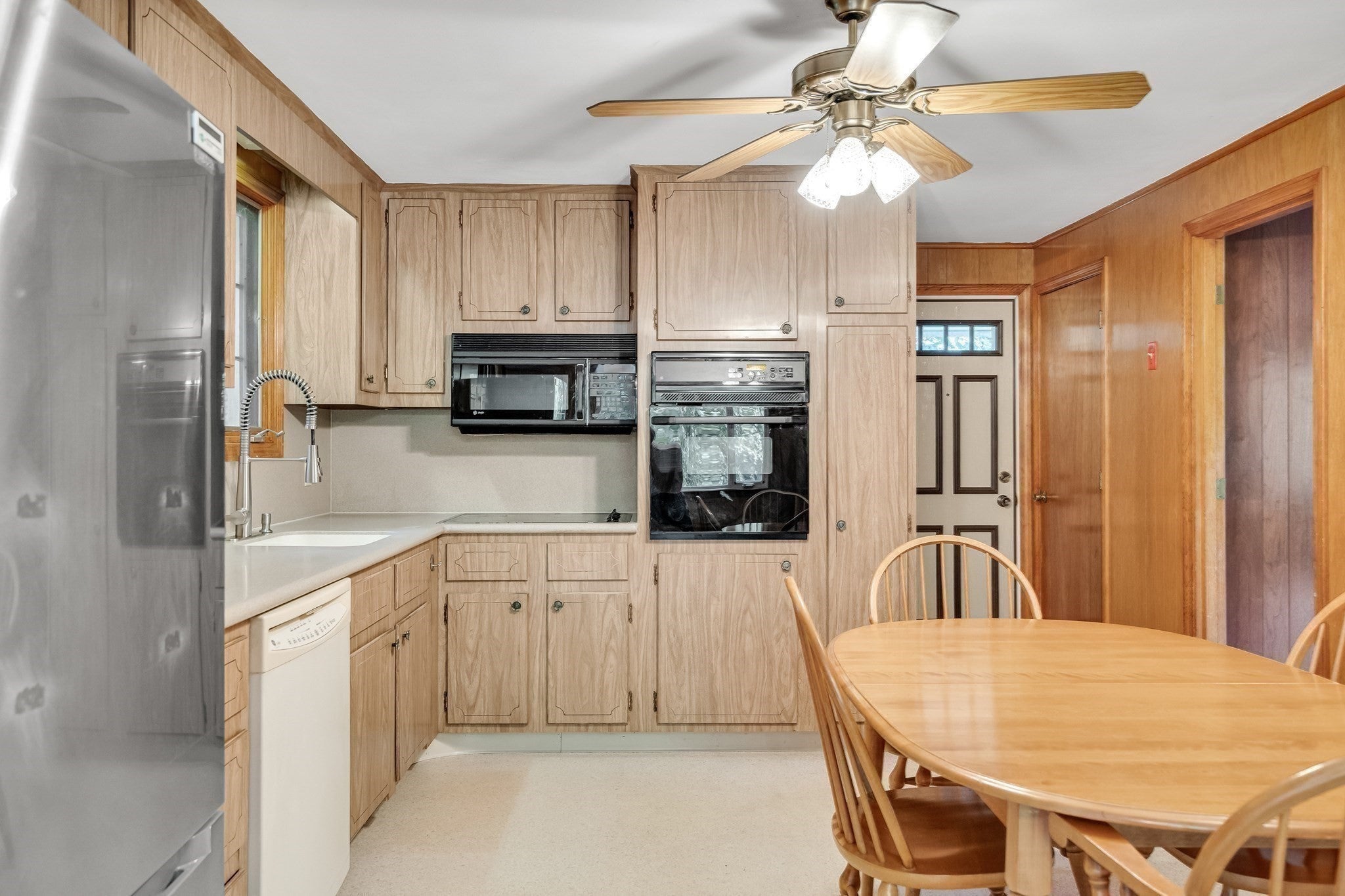 6 Longhill Road, Lynn, MA Photo #12