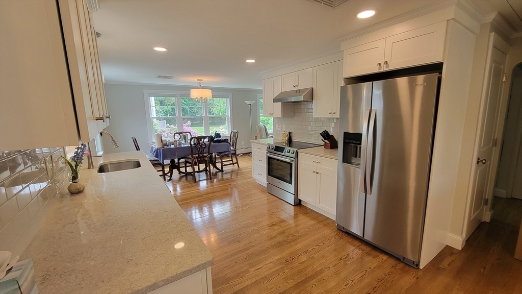294 Great Plain Ave