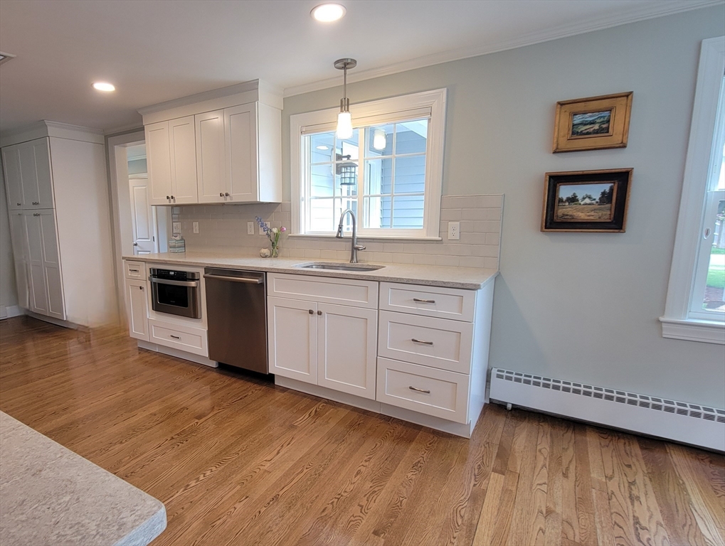 294 Great Plain Ave